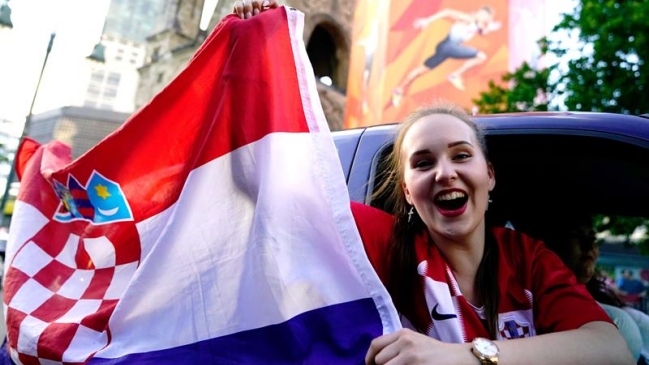Hinchas celebraron en Croacia a pesar de la derrota en la final del Mundial de Rusia
