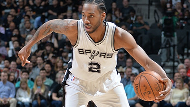 San Antonio Spurs traspasó a Kawhi Leonard a Toronto Raptors