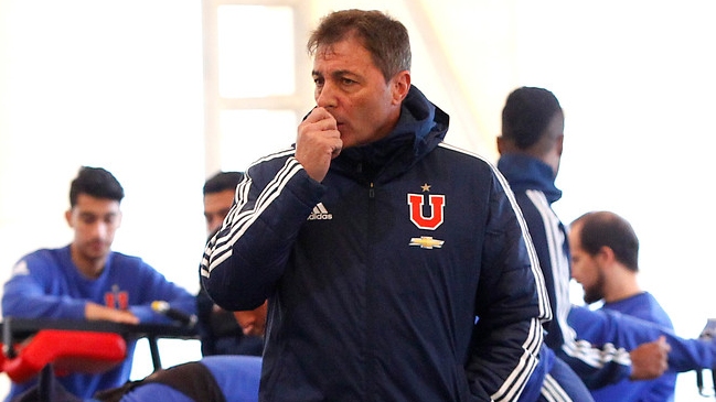 Frank Kudelka: Yo quisiera que Pinilla esté para jugar, pero no podemos correr el riesgo