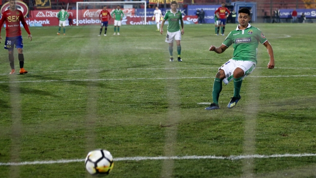 Iván Ledezma cerró de penal la victoria de Audax Italiano sobre Unión Española