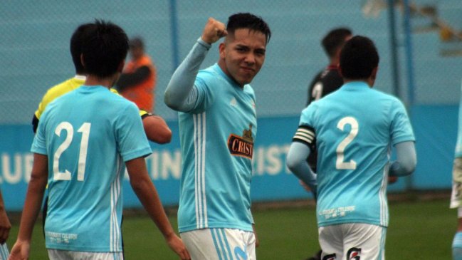 Mario Salas comandó nuevo triunfo que afirmó en el liderato a Sporting Cristal