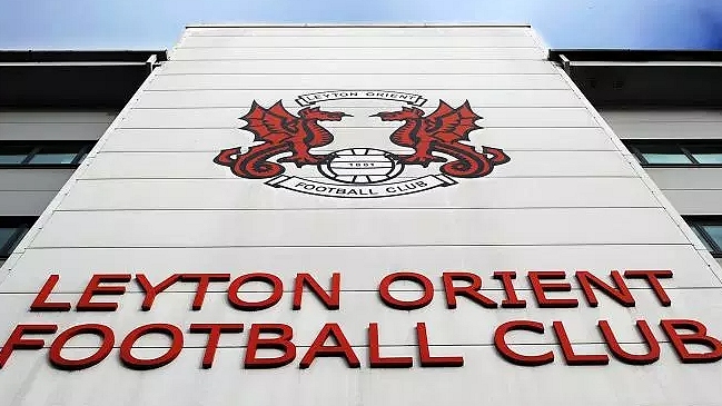 La extraña petición de un club inglés que quiere “reforzarse” con un perro