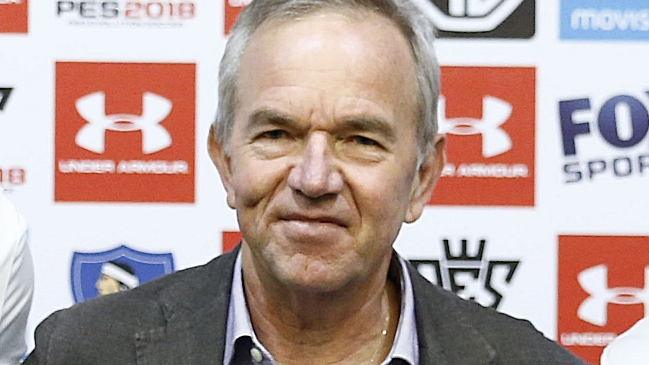 Gabriel Ruiz-Tagle respaldó a Claudio Baeza: El jugador señaló que no ha regalado camisetas