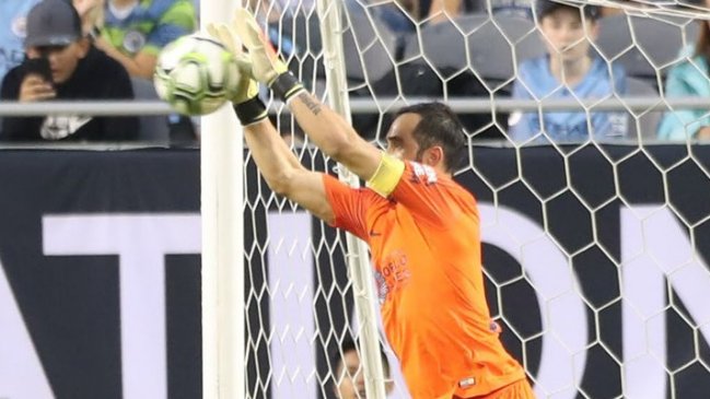 Claudio Bravo capitaneó a Manchester City en su remontada sobre Bayern Munich