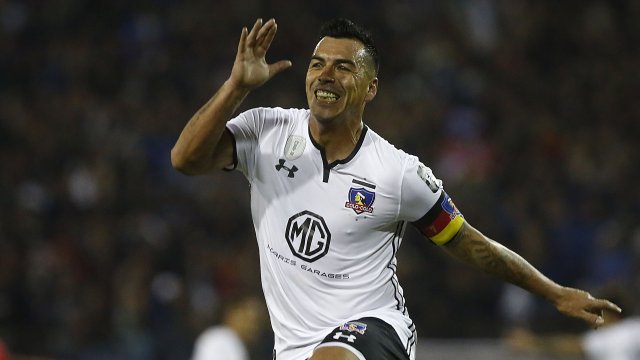 Esteban Paredes fue letal con un zurdazo para dejar en ventaja a Colo Colo sobre Curicó Unido