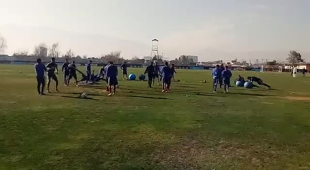 Sin Mauricio Pinilla, el plantel de la U realizó trabajo físico