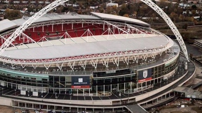 Inglaterra estudia postular como sede del Mundial 2030