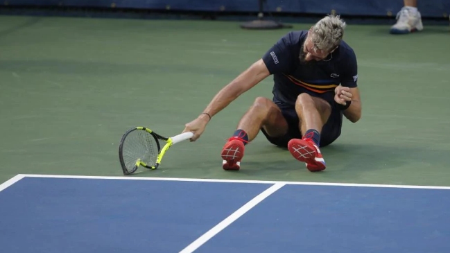 Descontrol total: Benoit Paire destrozó tres raquetas y se fue entre pifias en Washington