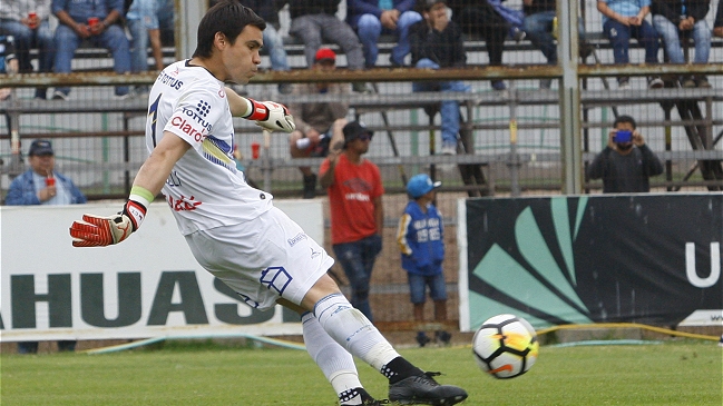 Toselli enfrentará a la UC: Mi mente y mi alma están puestas en Everton