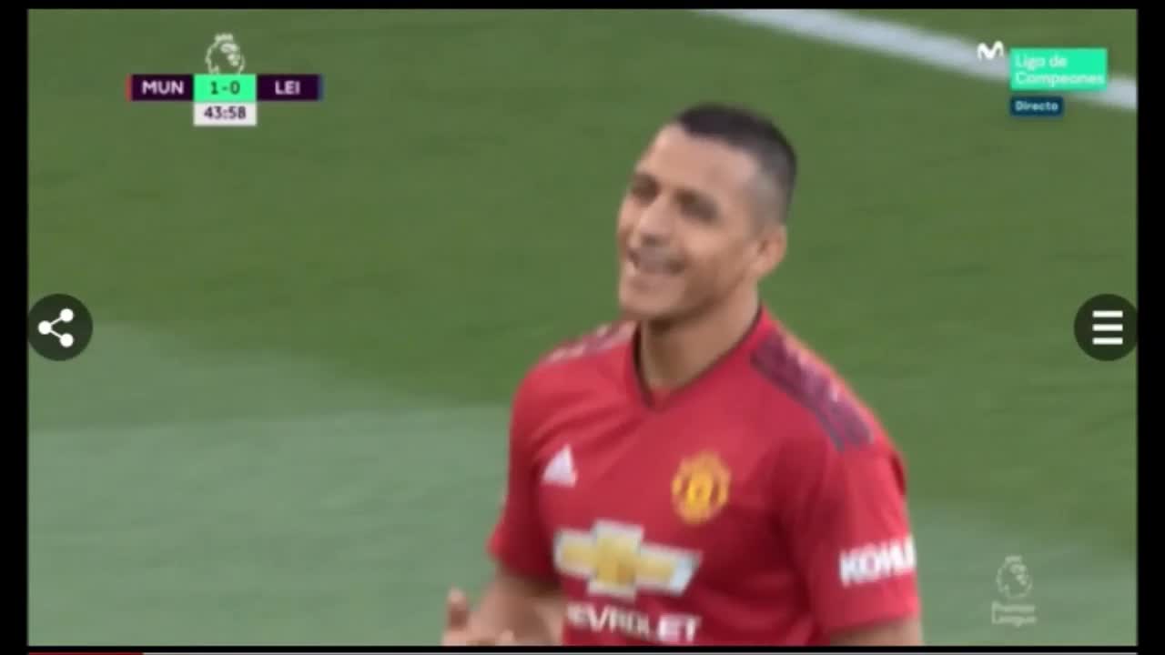 ¿Paul Pogba le negó el penal a Alexis Sánchez?