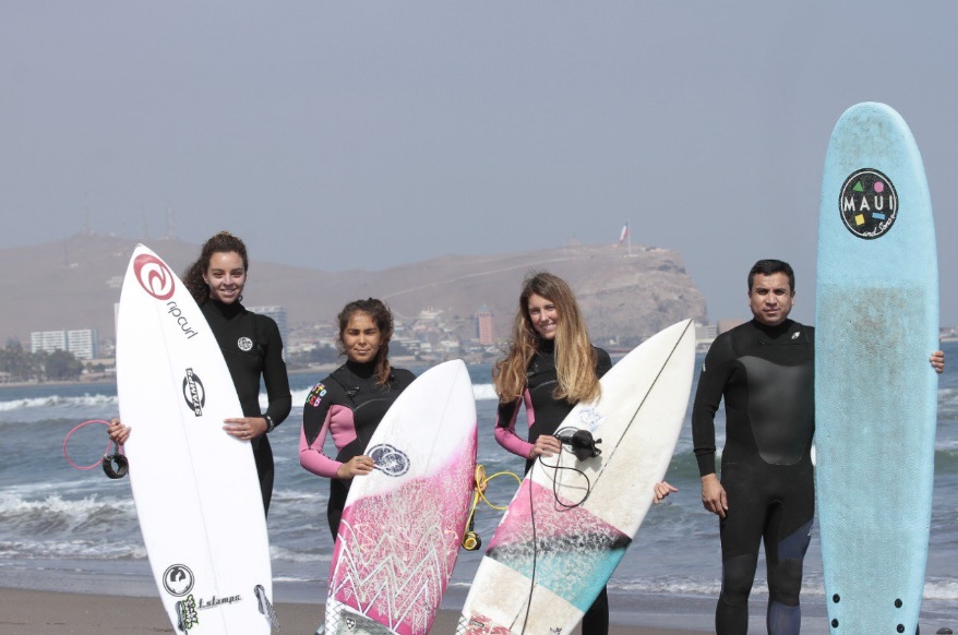 Surfistas ariqueñas irán por el Panamericano y Mundial de Surf