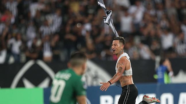 “Maestro chileno”: La lluvia de elogios a Leo Valencia en Brasil