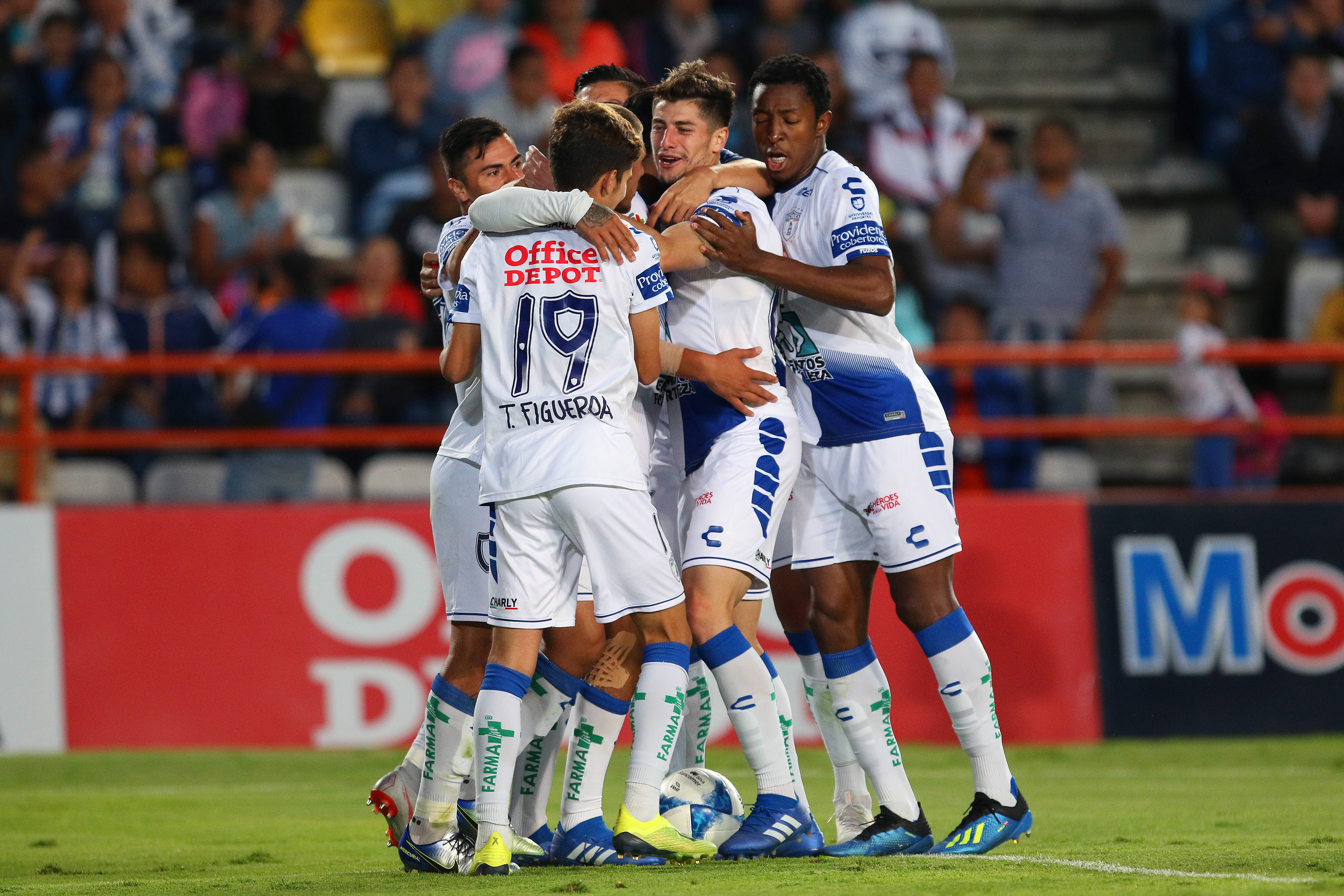 Angelo Sagal abrió la ruta del triunfo de Pachuca ante Lobos BUAP