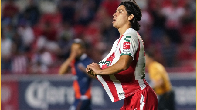 Víctor Dávila fue figura en empate de Necaxa en México