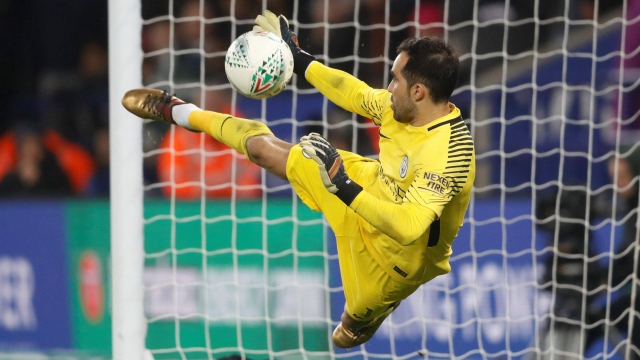 Claudio Bravo está en Barcelona para ser intervenido por su lesión al tendón de Aquiles