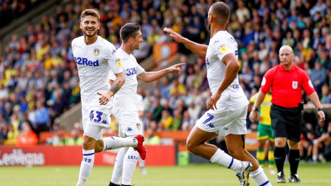 Leeds United de Marcelo Bielsa continuó con su arrollador inicio y goleó a Norwich City