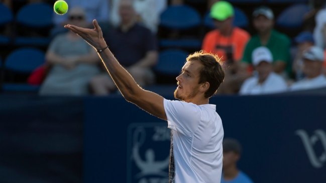 Medvedev se quedó con la corona de Winston-Salem al imponerse en la final a Johnson