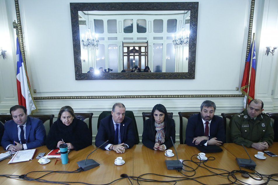 La reunión en la Intendencia Metropolitana tras incidentes del Superclásico