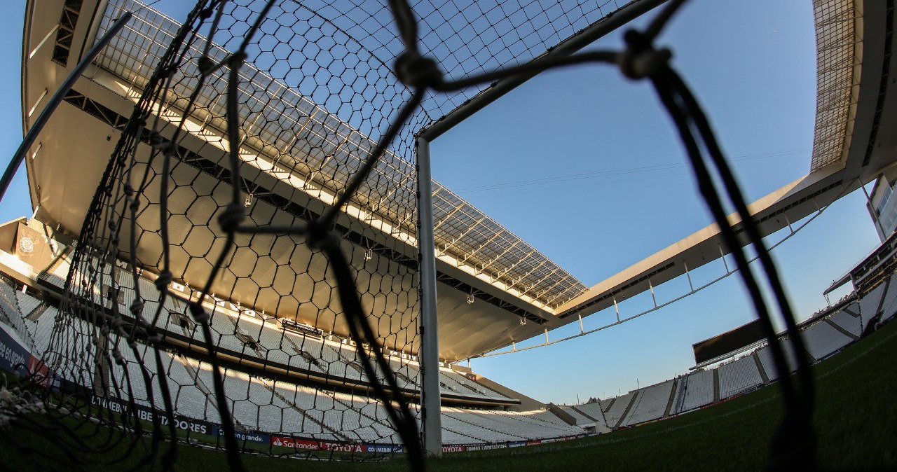 Al estilo Guede: Corinthians plantó ruda en su estadio