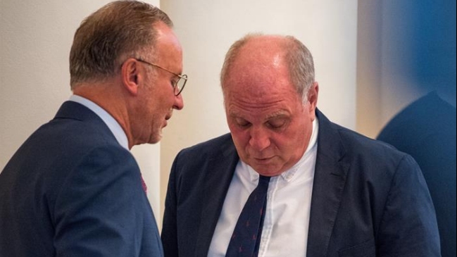 Presidente de Bayern Munich criticó duramente al director deportivo de PSG