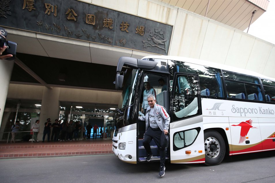 La Roja tuvo su primera práctica en cancha en Sapporo