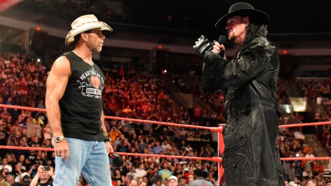 The Undertaker reapareció en RAW para encarar a Shawn Michaels