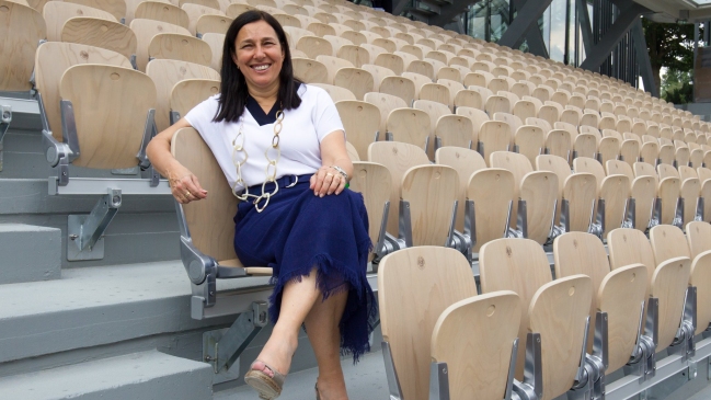 Ministra Pauline Kantor:  Invertiremos casi 1.000 millones de pesos para arreglar el Estadio Nacional