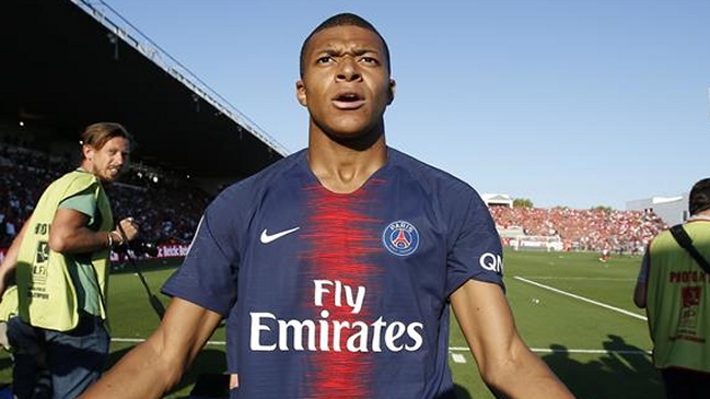 Kylian Mbappé recibió dura sanción en Francia