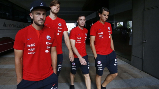 En honor al “tío Arturo”: La canción que cantó Francisco Sierralta en la Roja