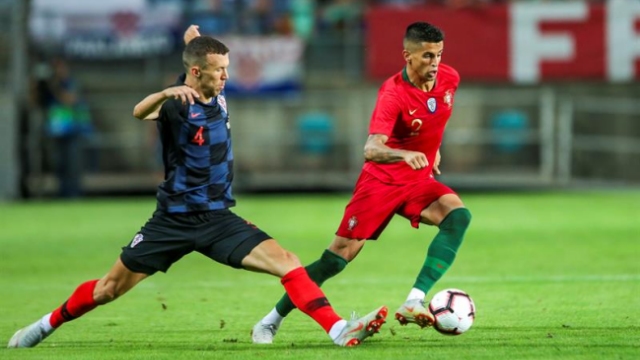 Holanda remontó para vencer a la mundialista Perú en Amsterdam