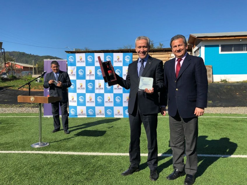 ANFP y autoridades encabezaron inauguración de moderna cancha sintética en San Javier
