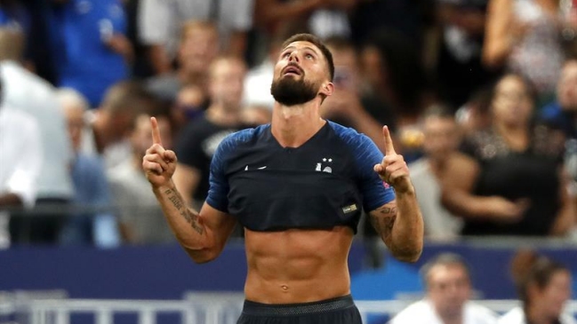 Olivier Giroud rompió su sequía goleadora y le dio el triunfo a Francia sobre Holanda