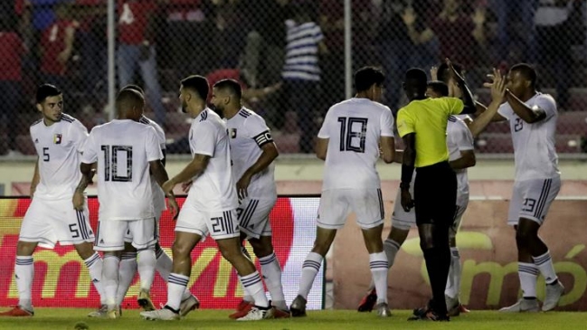 Salomón Rondón se lució con un doblete en triunfo de Venezuela sobre Panamá