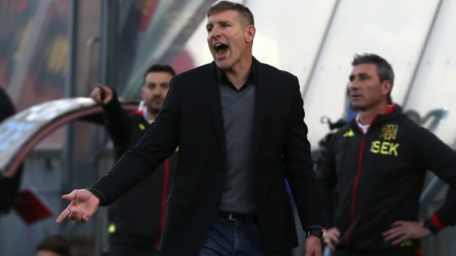 Martín Palermo: Me costó adaptarme a la propuesta del fútbol chileno de ser protagonistas