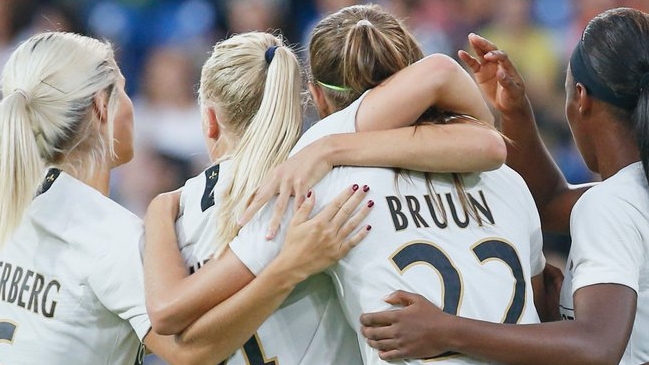 Paris Saint-Germain y Christiane Endler partieron con goleada en la Liga de Campeones