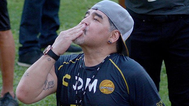 Maradona recibe trato de rockstar en Culiacán