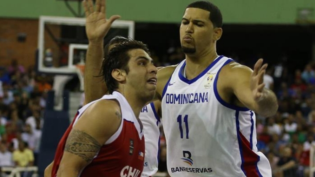 Claudio Jorquera destacó los momentos en que Chile jugó “de igual a igual” con R. Dominicana