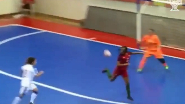 ¡De taconazo! El sorprendente gol en el triunfo de Portugal sobre República Checa en el futsal