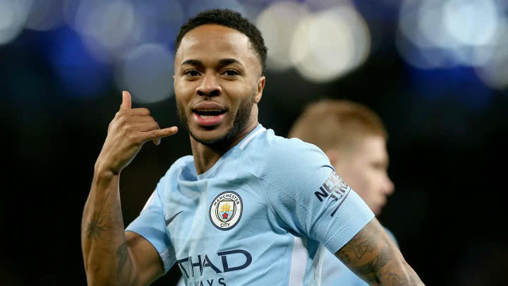 Compañero de Claudio Bravo quiere millonario aumento para seguir en Manchester City