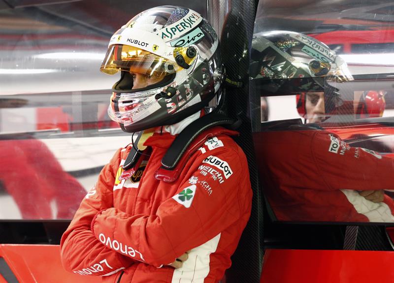 Hamilton amargó a los Ferrari de nuevo: Las postales de la qualy en Marina Bay