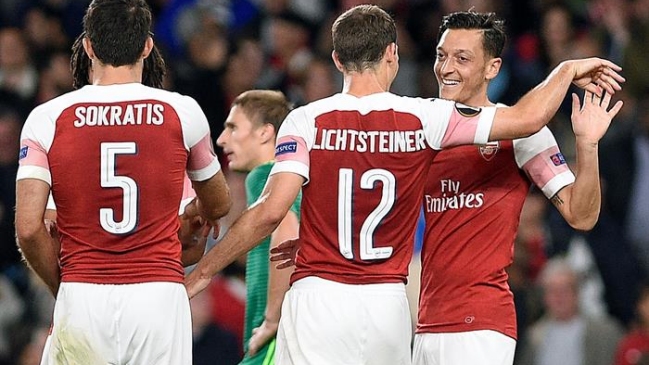 Arsenal venció de forma contundente a Vorskla por la Europa League