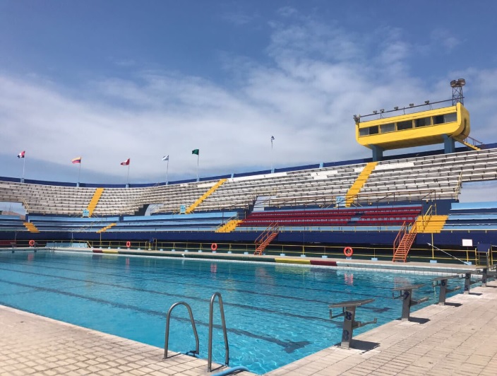 Concejal entrega carta a la ministra del Deporte para remodelación de piscina olímpica de Arica