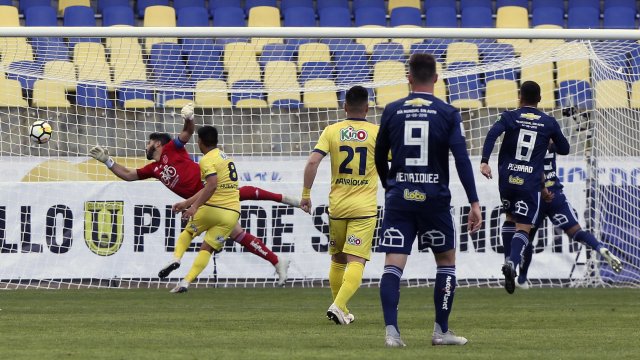 Universidad de Chile cayó ante la categórica Universidad de Concepción en el Estadio “Ester Roa”