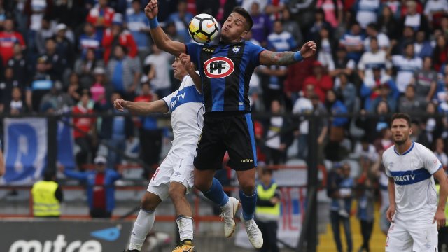 Parraguez fue letal con un cabezazo y permitió a Huachipato ilusionarse con un triunfo ante la UC