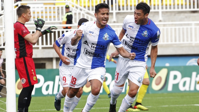 Gabriel Sandoval anotó con golpe de cabeza para abrir el marcador de Antofagasta sobre San Luis