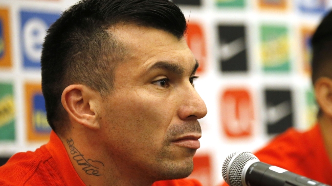 Gary Medel: Cuando Claudio Bravo esté bien tiene que volver a la selección