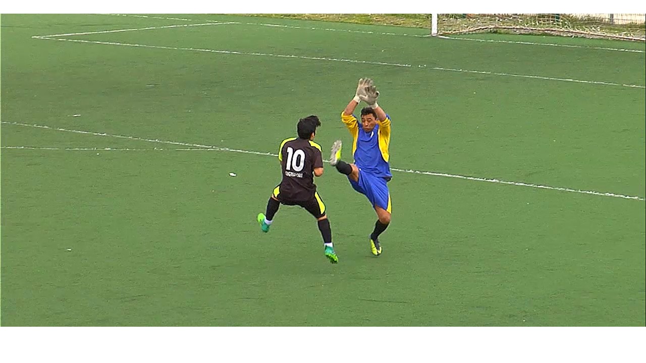 Arquero golpeó a su rival en partido de fútbol en Puerto Montt