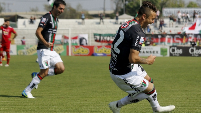 En el arranque del segundo tiempo Roberto Gutiérrez aumentó para Palestino ante la U