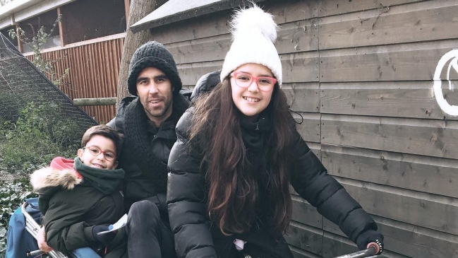 Claudio Bravo dedicó bellas palabras a la mayor de sus hijas por su cumpleaños