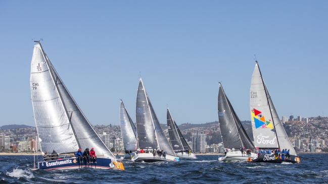 Yates Apolonia, Caleuche, Wichita y Tampere lideran la Regata Off Valparaíso